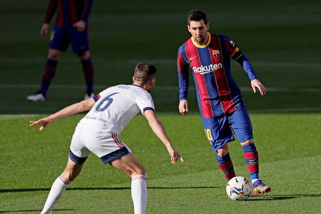 Messi và các đồng đội hướng đến chiến thắng trên sân của&nbsp;Osasuna và chờ tin vui từ derby thành Madrid