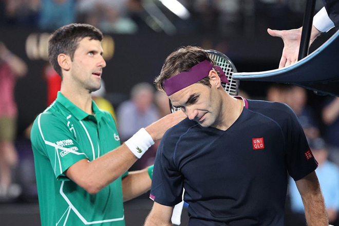 Djokovic (trái) chính thức vượt Federer (phải) trở thành tay vợt giữ ngôi số 1 nhiều tuần nhất lịch sử tennis