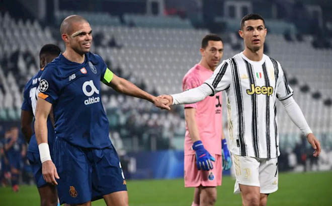 Pepe cũng khiến đồng đội cũ Ronaldo bất lực