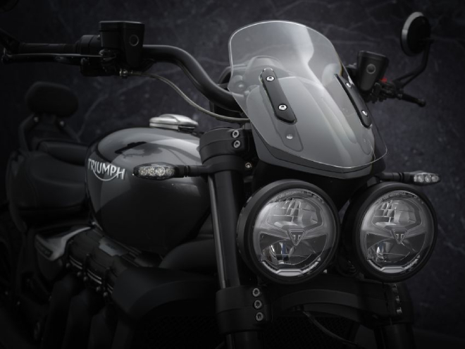 “Hàng khủng” 2021 Triumph Rocket 3 R Black và Rocket 3 GT Triple Black trình làng - 12