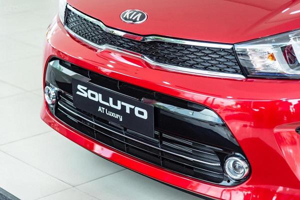 Mặt trước của Kia Soluto