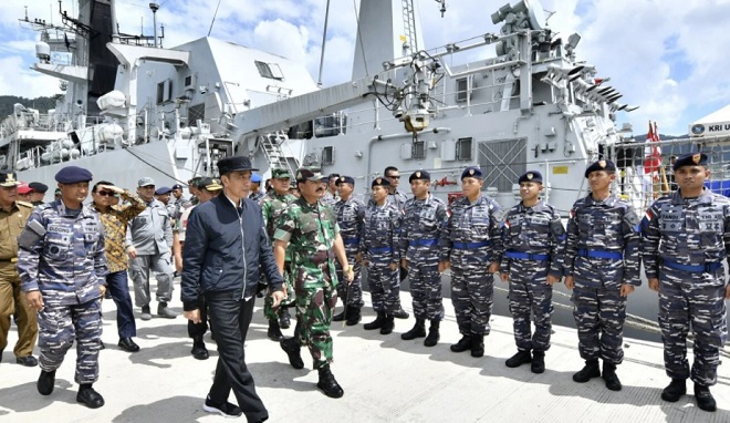 Tổng thống Indonesia Joko Widodo thăm quần đảo Natuna năm 2020.