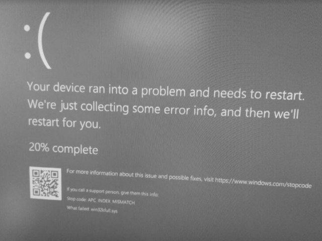 Người dùng Windows 10 than trời vì lỗi màn hình xanh chết chóc