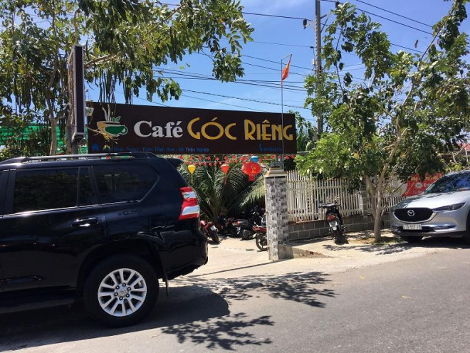 Một trong những quán cafe "cò" đất tập trung mua bán đất.