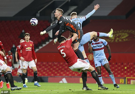 Trực tiếp bóng đá MU - West Ham: Bảo toàn cách biệt sít sao (Hết giờ) - 1