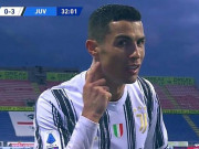 Bóng đá - Ronaldo ăn mừng khiêu khích, sếp Juventus &quot;trở mặt&quot; vụ hợp đồng mới