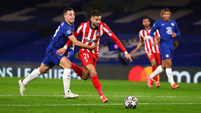 Huyền thoại MU mỉa mai điều gì vì Chelsea thoát penalty trận thắng Atletico? - 1