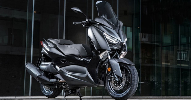 2021 Yamaha XMAX 300.