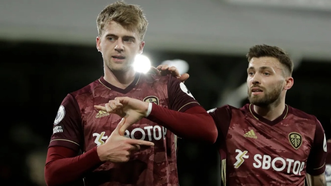 Patrick Bamford chói sáng giúp Leeds United giành 3 điểm