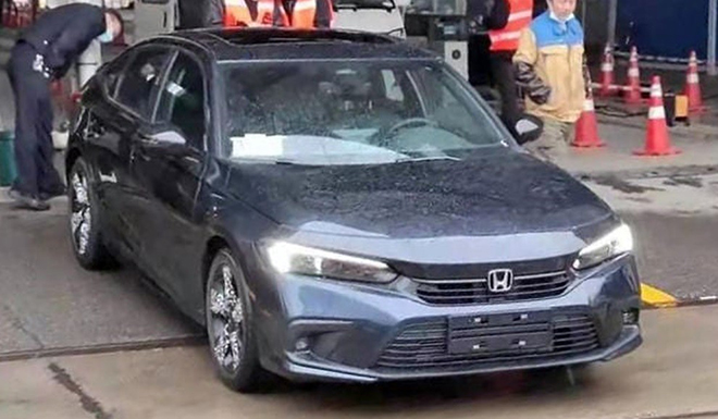 Honda Civic 2022 tiếp tục lộ ảnh thực tế, dự kiến ra mắt vào tháng sau - 1