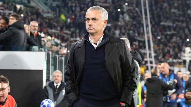 HLV Mourinho có nguy cơ mất việc