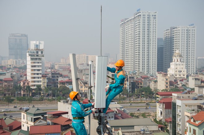 Các nhà mạng di động tại Việt Nam đang không ngừng mở rộng mạng lưới&nbsp;và nâng cao chất lượng dịch vụ chăm sóc khách hàng. (Ảnh minh họa: Viettel)