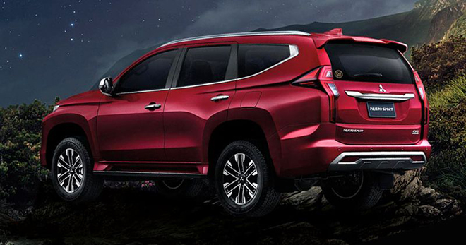 Ra mắt Mitsubishi Pajero Sport 2021 Passion Red Edition, giá từ 971 triệu đồng - 7