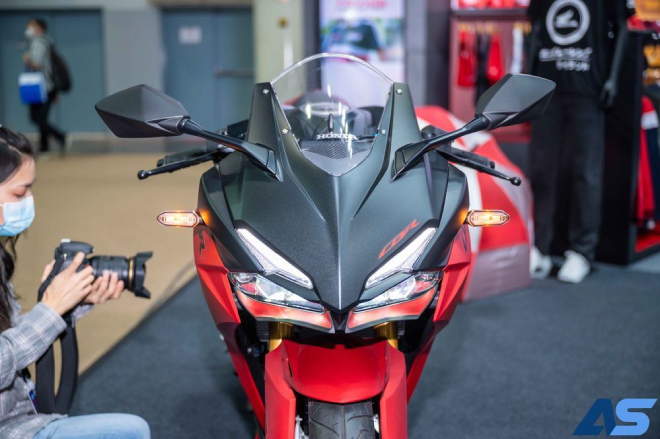 2021 Honda CBR250RR SP giảm giá mạnh, cuốn hút dân tập chơi - 3