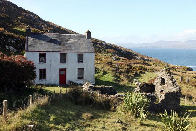 Đối với những nữ du khách du lịch một mình gan dạ, thích phượt, West Cork là địa điểm có những khung cảnh phong phú đáng thưởng thức nhất ở châu Âu.