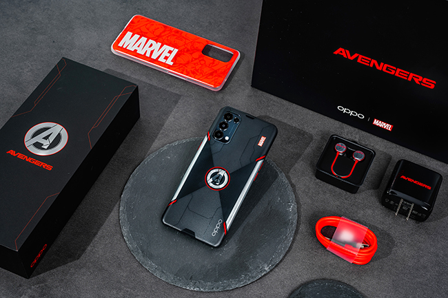 Sản phẩm nổi bật, mạnh mẽ với vẻ ngoài đậm chất “Avengers” kết hợp cùng sức mạnh công nghệ vốn có trên Reno5 - smartphone bán chạy nhất đầu năm 2021 của Oppo.

