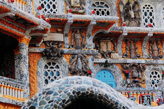 Ngôi nhà kỳ lạ được đắp bằng hàng trăm nghìn mảnh gốm sứ cổ ở Trung Quốc - hình ảnh 5