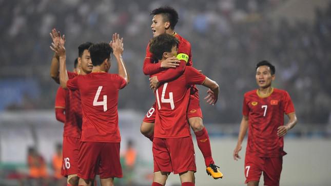 Hoàng Đức, Quang Hải lọt vào đội hình tiêu biểu AFF Cup 2020 - 1