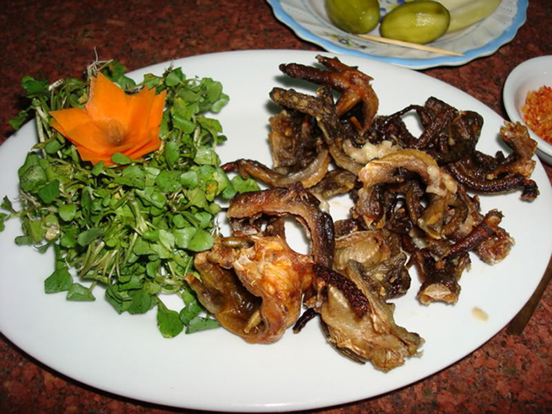 Thậm chí, người dân nơi đây còn xem những món ăn từ thằn lằn núi là “đệ nhất ẩm thực” tại đây.
