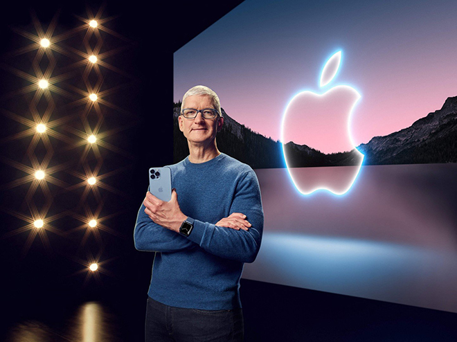 Tổng thu nhập của CEO Tim Cook trong năm 2021 gấp 6 lần so với năm 2020.