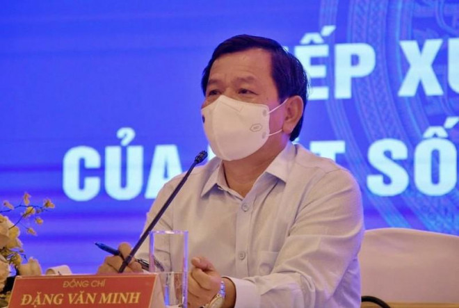 Chủ tịch UBND tỉnh Quảng Ngãi Đặng Văn Minh khẳng định sẽ tạo điều kiện cho người dân về quê ăn Tết. Ảnh: TN