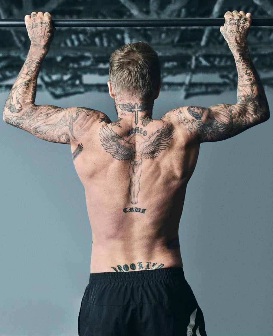 David Beckham cởi áo lộ body cuồn cuộn, nổi cơ rắn chắc khi quay lại phòng gym - hình ảnh 2