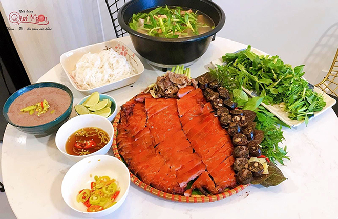 Đệ Nhất Heo Tộc Quay Lu Chặt Mẹt – Đặc sản nổi tiếng Việt Nam - 1