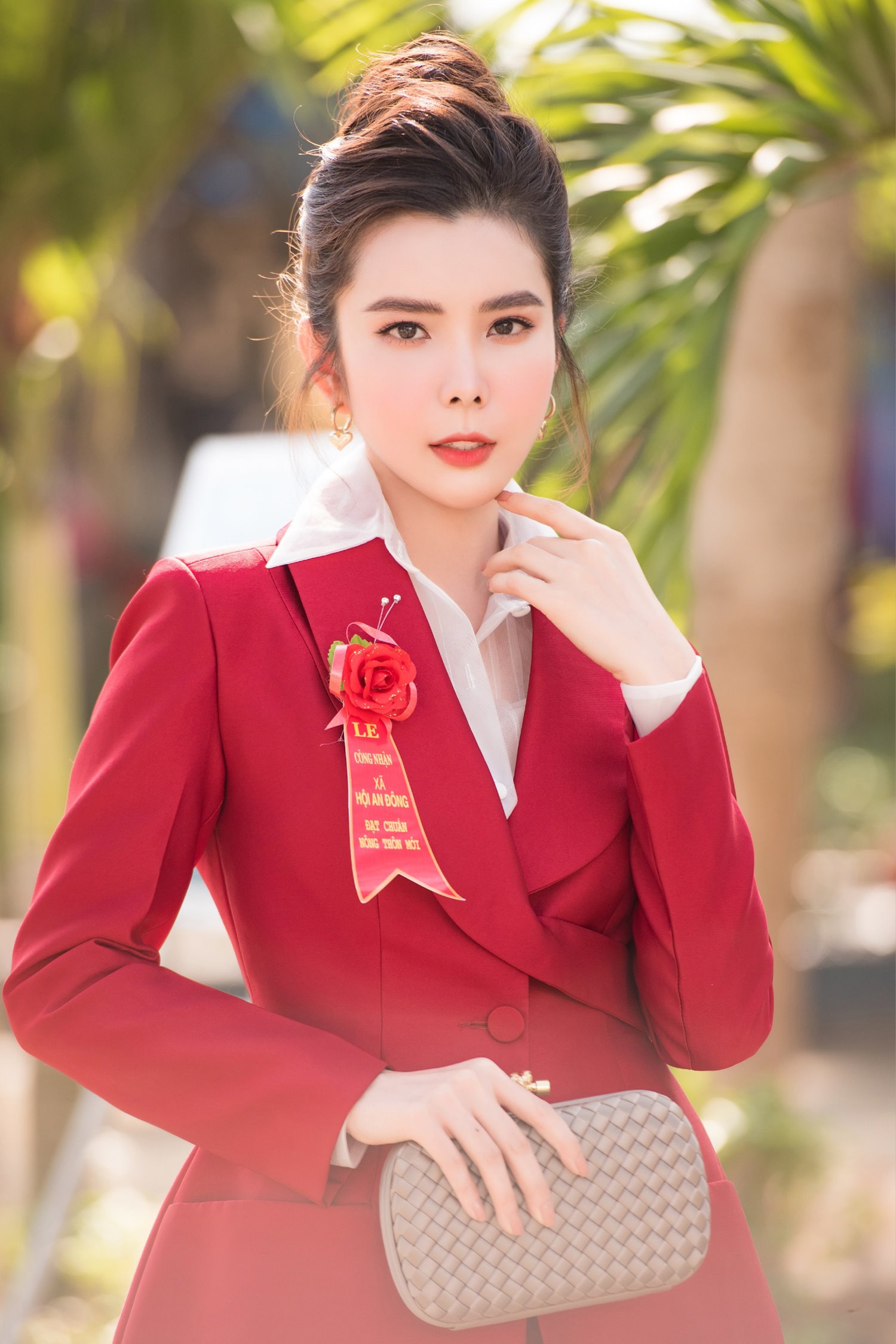 Nhan sắc rạng rỡ của Hoa hậu Huỳnh Vy