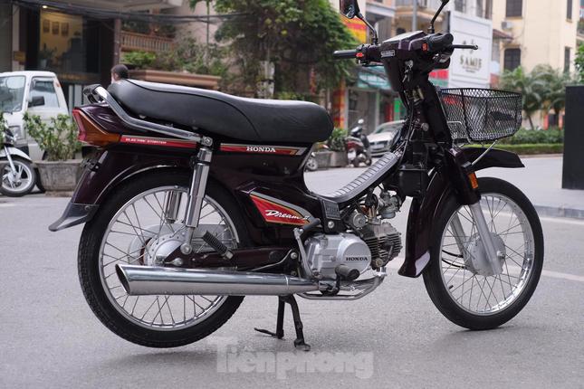 Chiếc Honda Dream Thái 2002 giá trị.