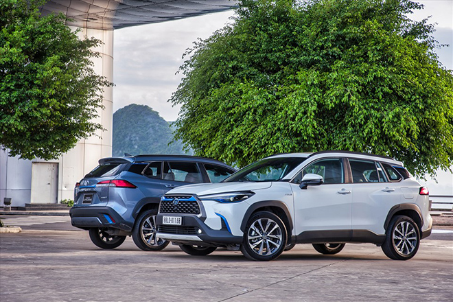 Giá xe Toyota Corolla Cross lăn bánh tháng 1/2022 - 3