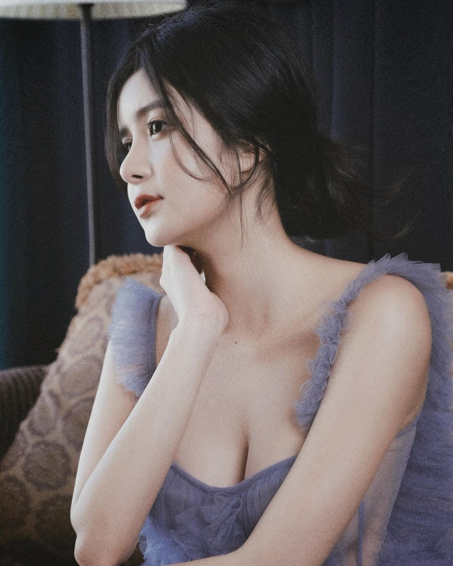 Hot girl Sài thành, Lạng Sơn &#34;mặt búng ra sữa&#34; nhưng vóc dáng gợi cảm khó ngờ - hình ảnh 4