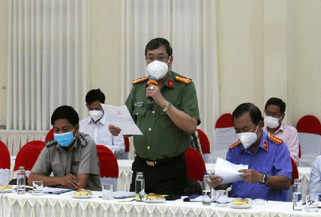 Đại tá Văn Công Minh - Phó giám đốc Công an tỉnh Long An, thông tin về vụ án tại "Tịnh thất bồng lai" . Ảnh: ĐH