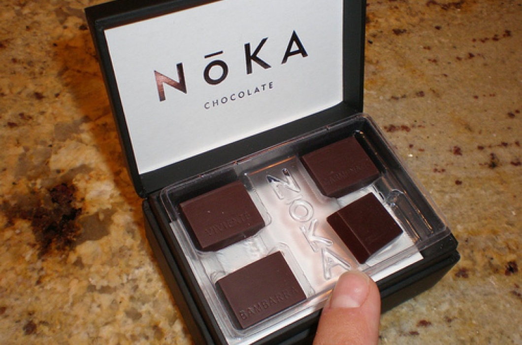 Noka không sử dụng bất kỳ chất nhũ hoá nào trong quá trình chế tạo chocolate. Nhà sản xuất cũng cam kết không thêm vani mà chỉ sử dụng một lượng rất nhỏ thành phần phụ như bơ, bột cacao...
