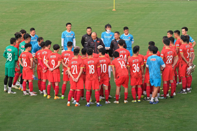 Thầy trò Park Hang-seo đã tập trung trở lại vào ngày 13-1 tiếp tục chuẩn bị cho vòng loại cuối cùng World Cup 2022 khu vực châu Á. Ảnh: AN.