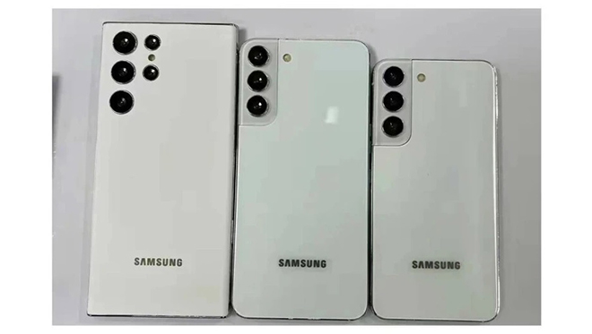 Ảnh mô hình bộ ba Galaxy S22.