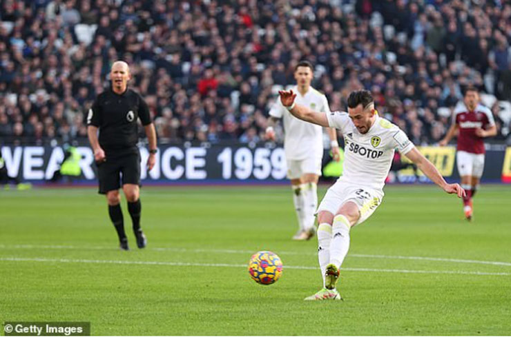 Jack Harrison tỏa sáng với cú đúp ngay trong hiệp 1 cho Leeds trên sân London của West Ham