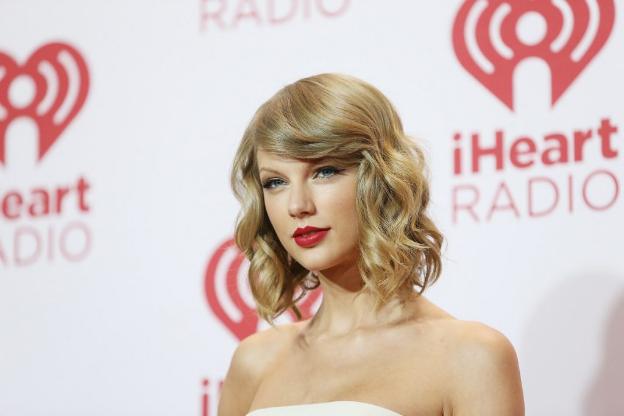 Taylor Swift became a global beauty icon thanks to these 10 tips - 3