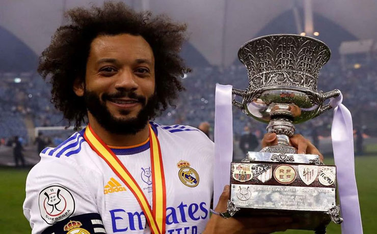 Real Madrid đoạt Siêu cúp TBN: Barcelona chia vui, Ancelotti và Marcelo lập kỷ lục - 2