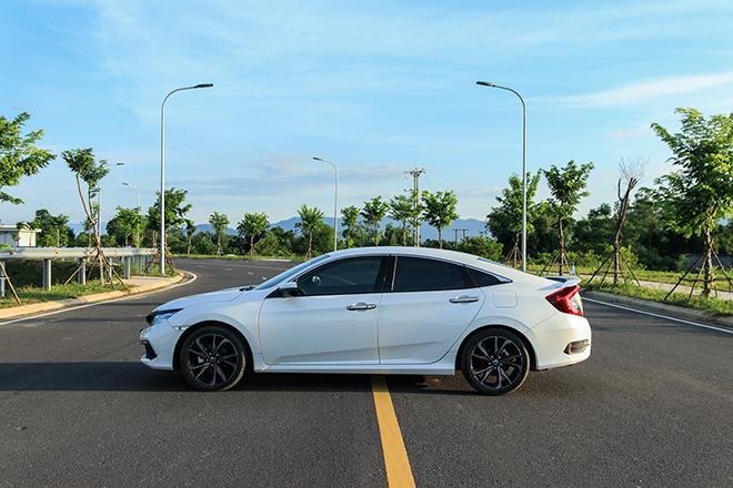 Giá xe Honda Civic lăn bánh tháng 1/2022, hỗ trợ 100% LPTB - 6