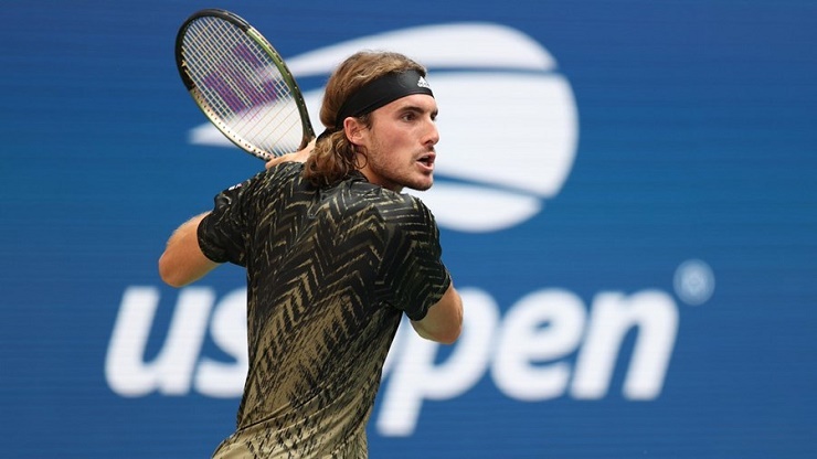 Tsitsipas cần sớm lấy lại phong độ