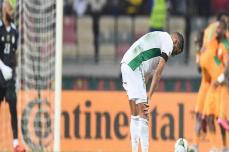 Chấn động Cúp châu Phi: Đội của Mane ghi 1 bàn vẫn đầu bảng, đội của Mahrez thua đau