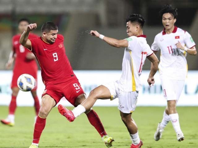 Trung Quốc thắng sát nút tuyển Việt Nam trong trận lượt đi