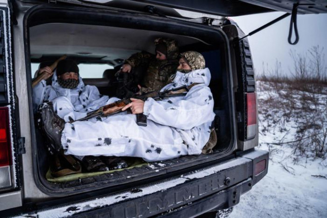 Binh sĩ Ukraine tại Slov'yanoserbs'k, Luhansk. Ảnh - CNN