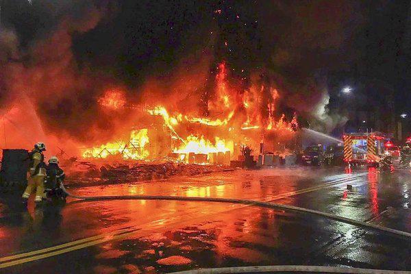 Vụ hỏa hoạn kinh hoàng đã cướp đi sinh mạng của 46 người. Ảnh: SCMP