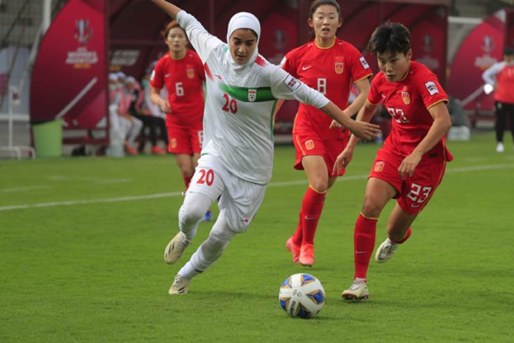 ĐT nữ Trung Quốc thắng đậm để chắc vé vào tứ kết