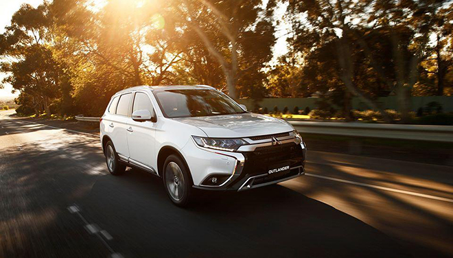 Giá xe Mitsubishi Outlander lăn bánh tháng 1/2022, hỗ trợ 50% phí trước bạ - 15