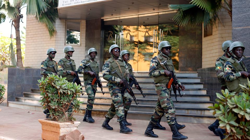 Các vụ nổ súng đã diễn ra ở một số doanh trại quân đội ở Burkina Faso (Tây Phi). Ảnh minh hoạ: AP