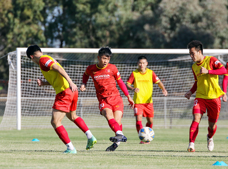 Các tuyển thủ Việt Nam tích cực tập luyện tại Melbourne.