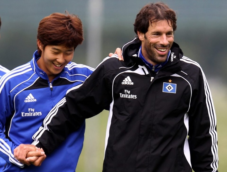 Son Heung Min từng được&nbsp;Van Nistelrooy chỉ bảo ở&nbsp;Hamburger