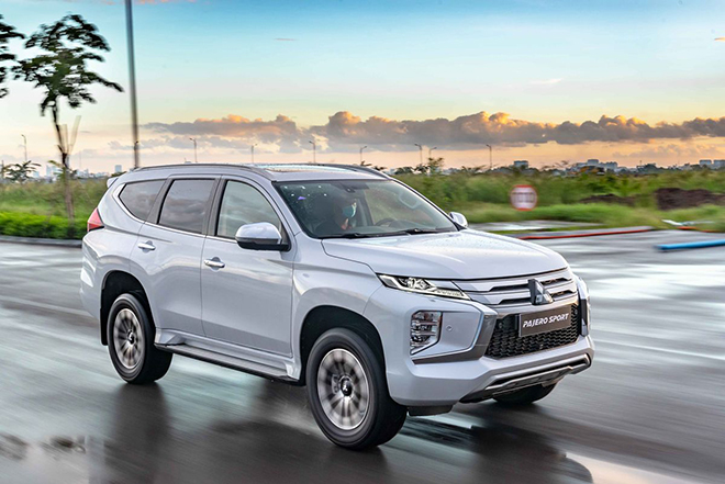 Giá xe Mitsubishi Pajero Sport tháng 1/2022, hỗ trợ 50% phí trước bạ - 14